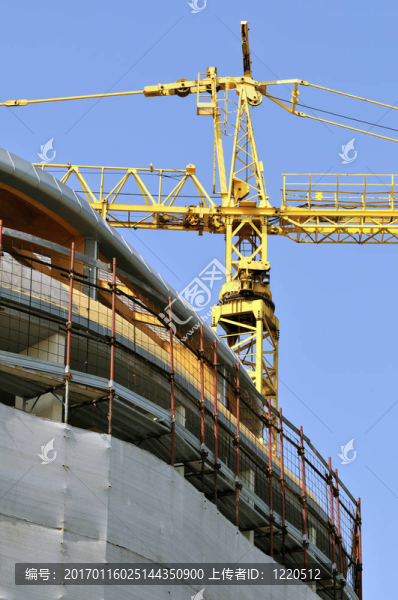 建筑正在建設(shè)中-垂直