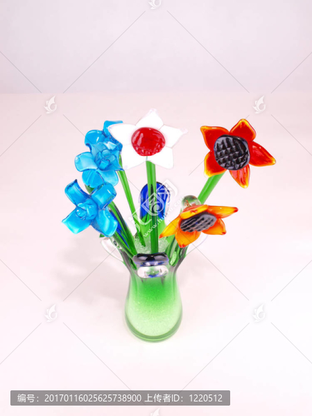 水晶花前