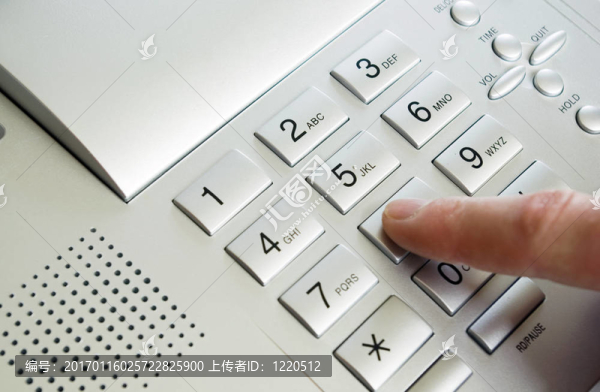 手指與鍵盤