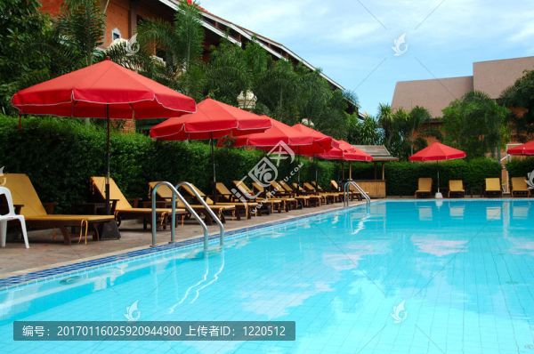 poolside7