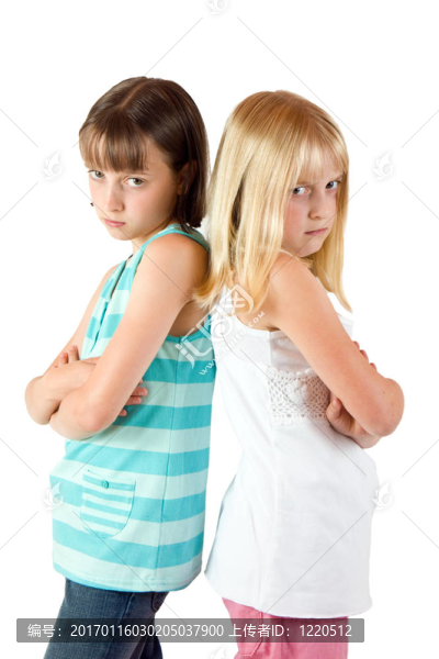 兩個(gè)憤怒的姐妹