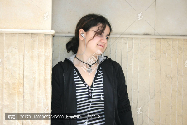 漂亮的女孩-匯圖網(wǎng) www.fosd68.com 漂亮的女孩