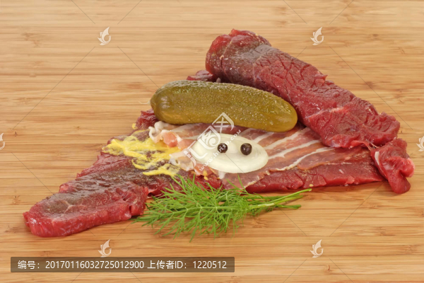 烹調(diào)牛肉的肉卷