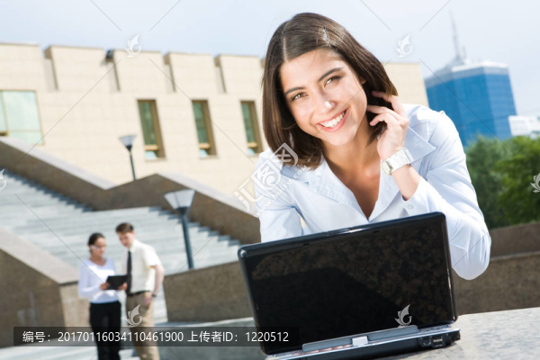 女商人-匯圖網(wǎng) www.fosd68.com 女商人