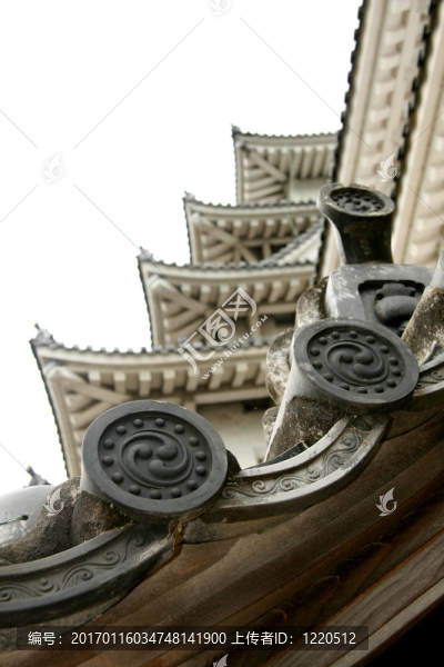 屋頂?shù)募?xì)節(jié)-姬路城；日本