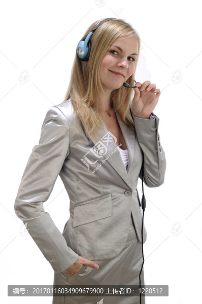 帶耳機的商務(wù)女士