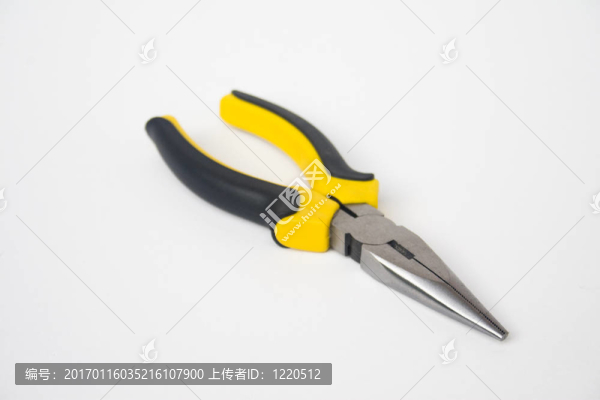 尖嘴鉗