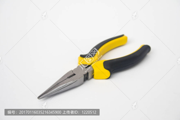 尖嘴鉗