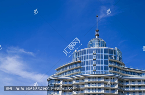 一個(gè)新建筑的頂部