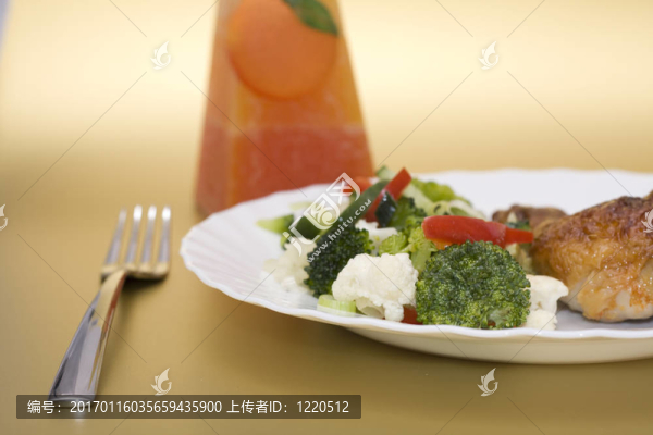 蔬菜熟雞