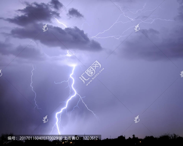 Tucson閃電