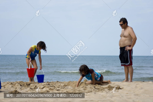 是兩個年輕的女孩