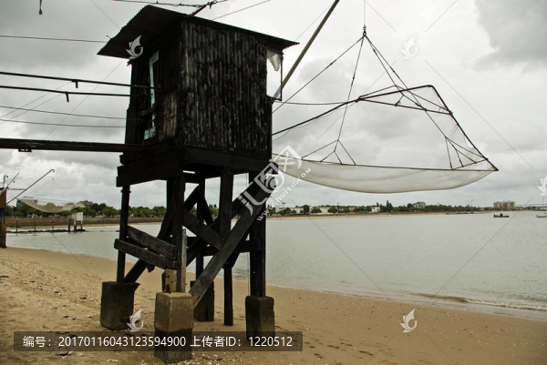 經(jīng)典的牡蠣小屋和網(wǎng)