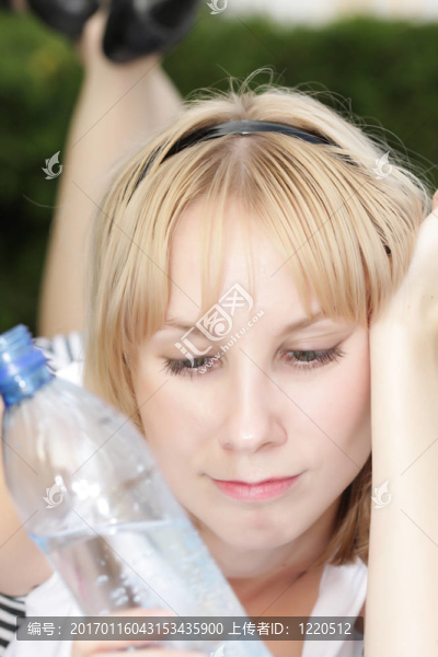 檢查水