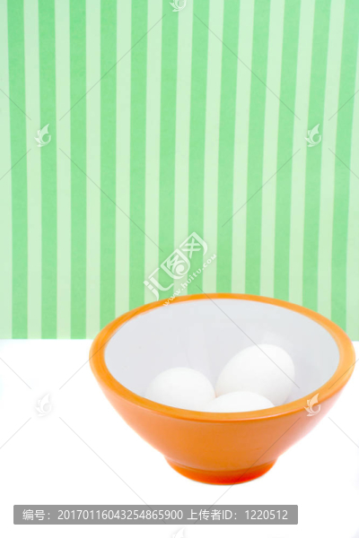雞蛋在碗里
