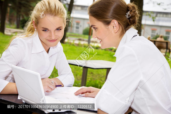 團(tuán)隊(duì)合作-匯圖網(wǎng) www.fosd68.com 團(tuán)隊(duì)合作