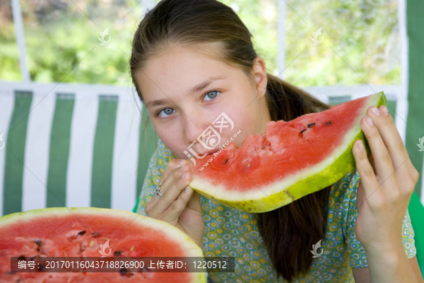 青少年與西瓜