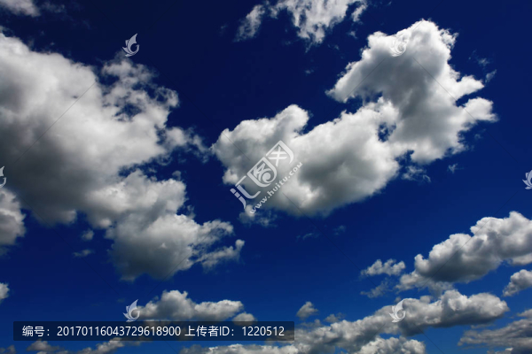 蔚藍的天空，
