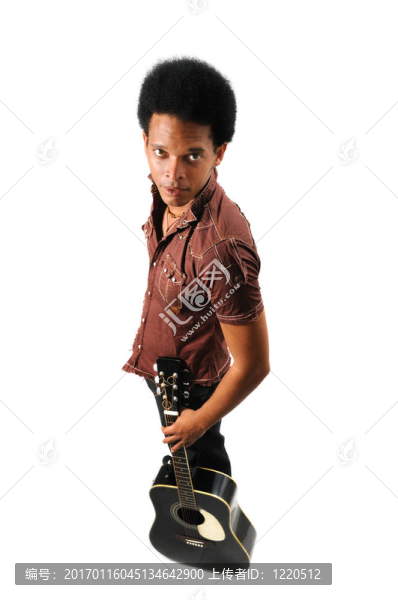 站在吉他的人