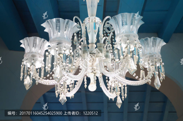 豪華的吊燈