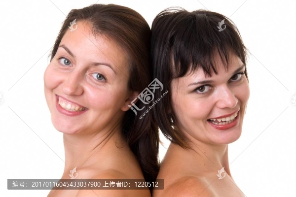兩個微笑的女人