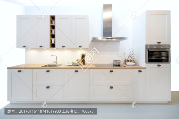 現(xiàn)代實木櫥柜