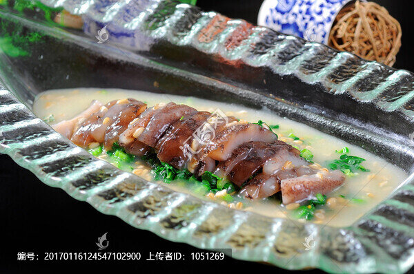 燕麥菜心煮關(guān)東參