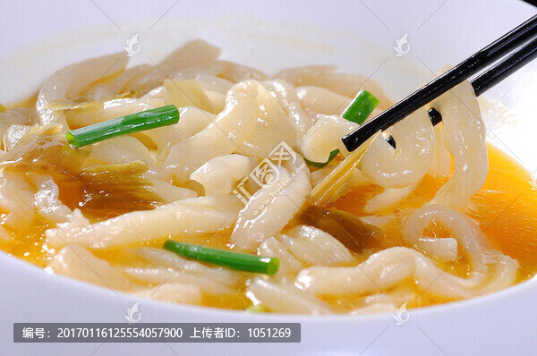鹽白菜煮面筋