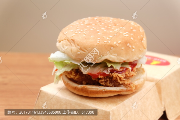 牛肉巨無(wú)霸漢堡