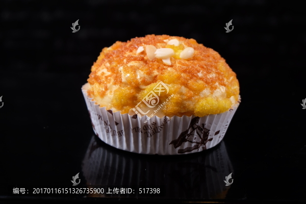 椰香紅豆面包