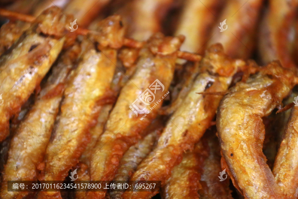 小魚