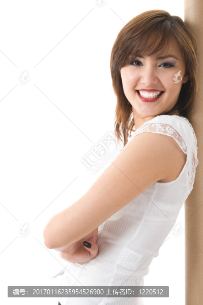 美麗的日本女孩的微笑