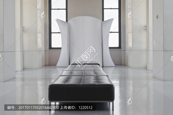 沙發(fā)