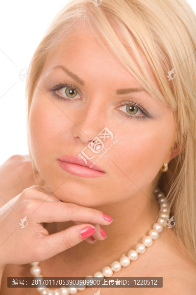 金發(fā)女人