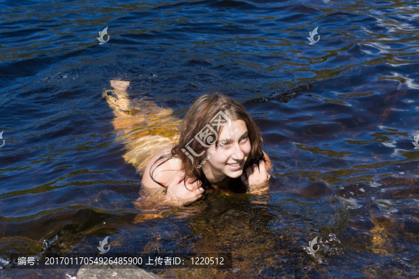年輕的美人魚