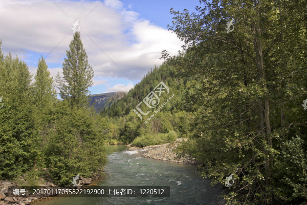 河和Mountains