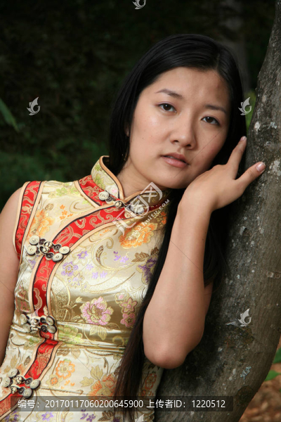 中國傳統(tǒng)女孩肖像