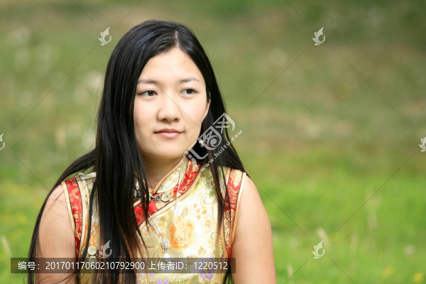 中國(guó)傳統(tǒng)女孩肖像