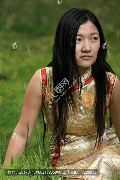 中國傳統(tǒng)女孩肖像