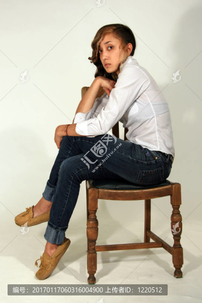 一個(gè)混血的年輕女人的肖像