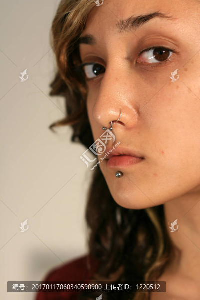 一個混血的年輕女人的肖像