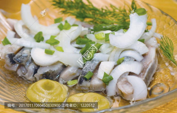 鯡魚和洋蔥沙拉