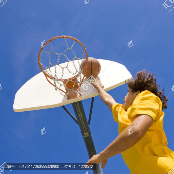 籃球運動員跳籃