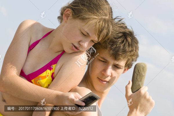石頭的電話