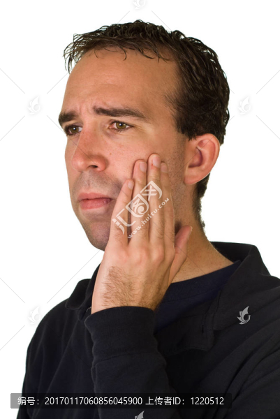 牙齒很痛