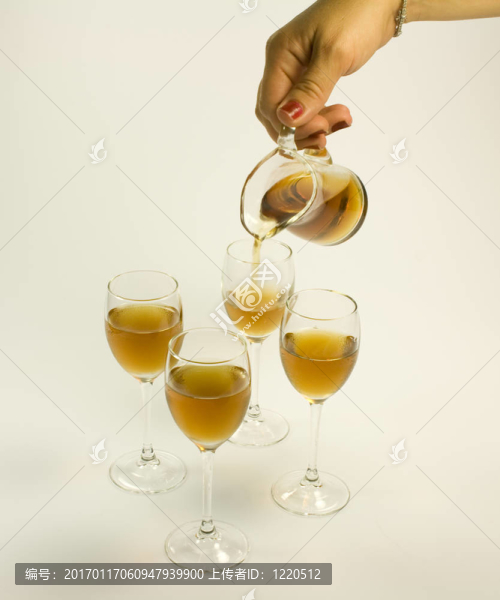 填充干邑眼鏡