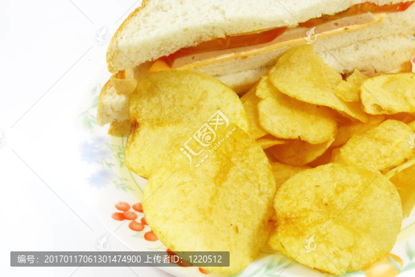 三明治和薯條套餐