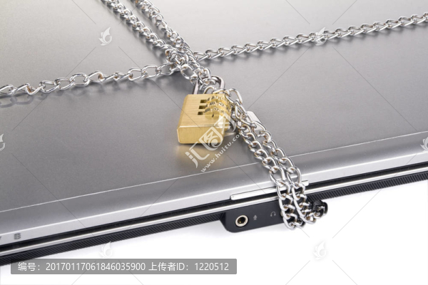 帶鎖和鏈的筆記本電腦