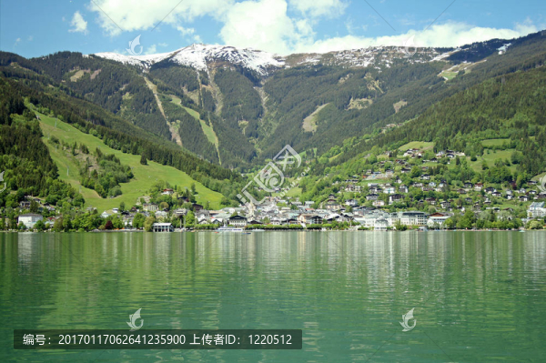濱湖采爾；奧地利