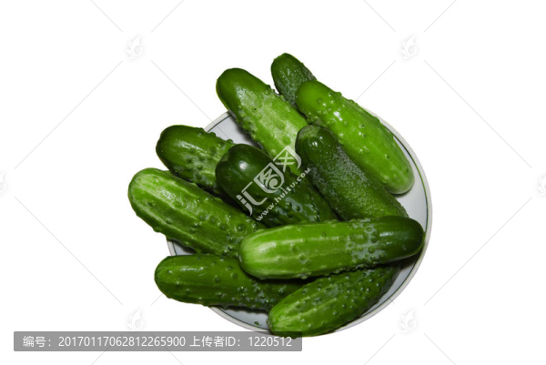 盤子上的黃瓜。